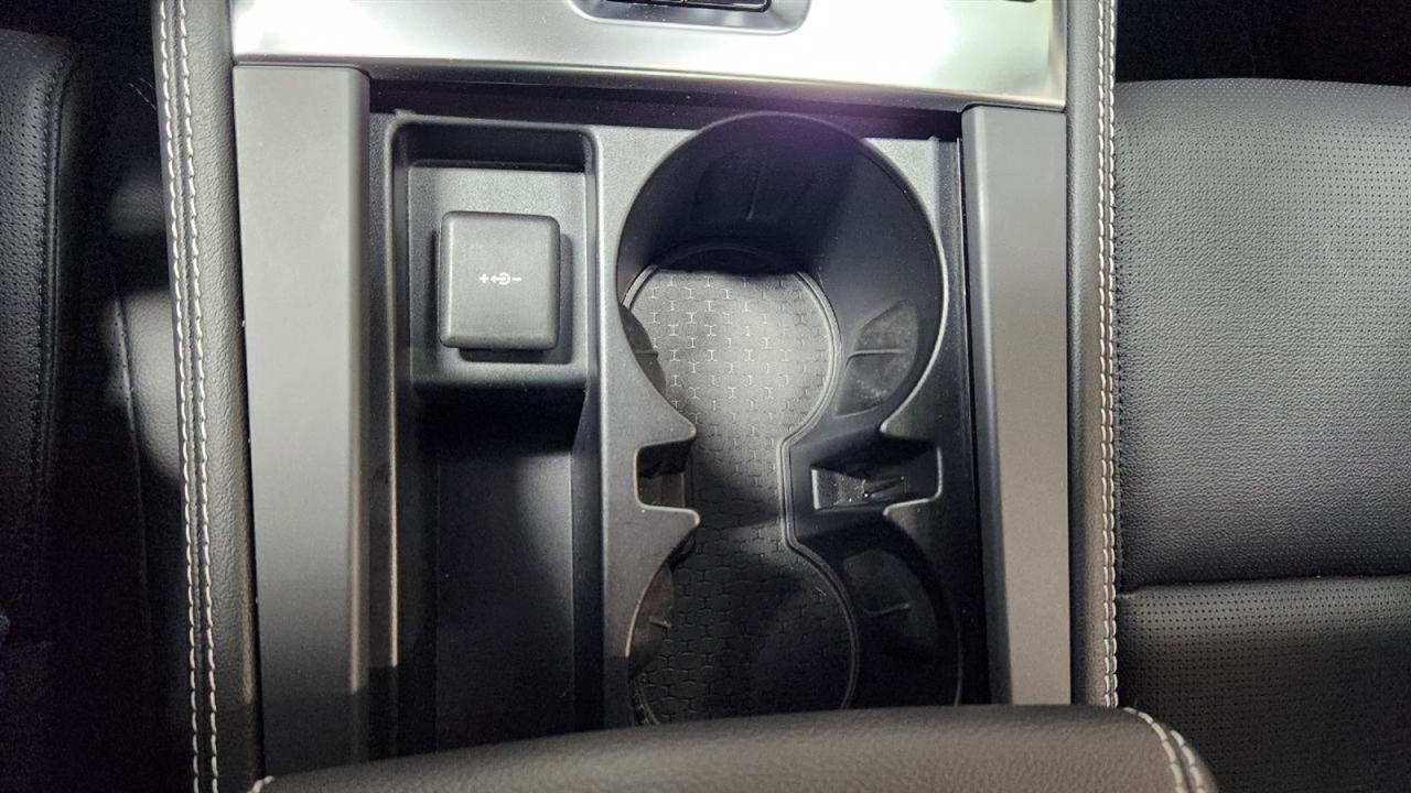 Jaguar F-Pace P400 R-Dynamic S 2025