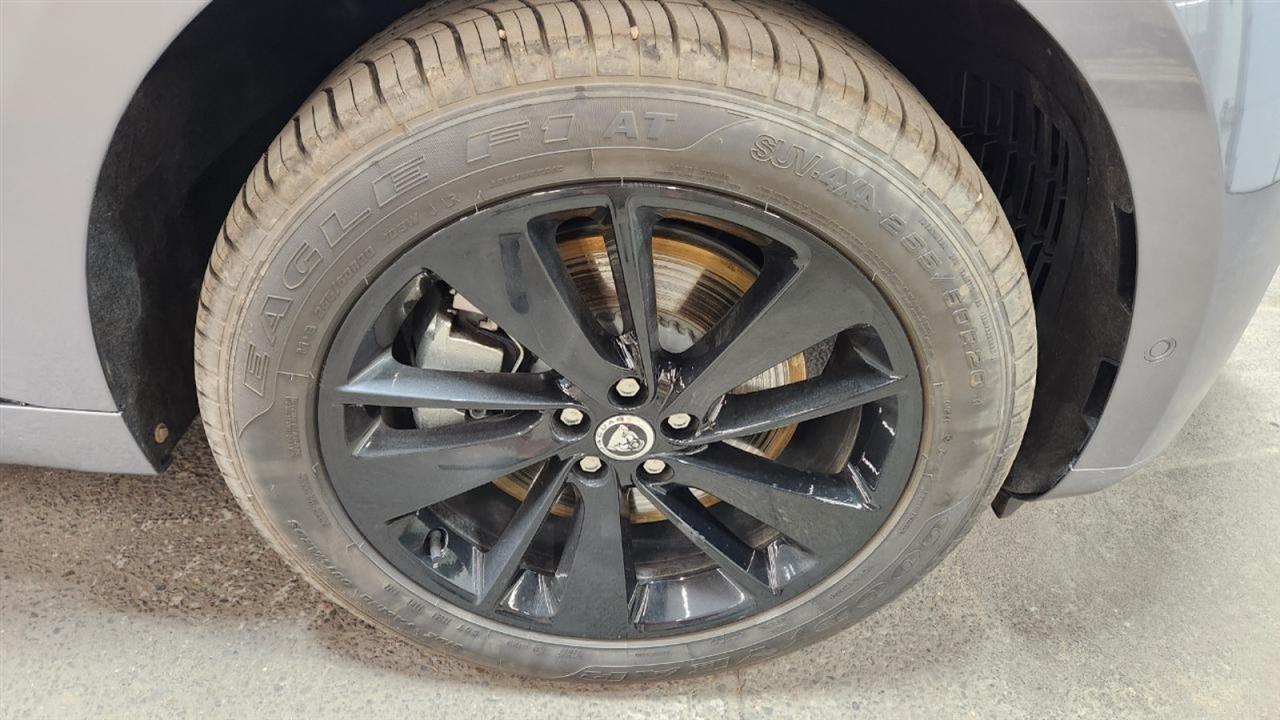 Jaguar F-Pace P400 R-Dynamic S 2025