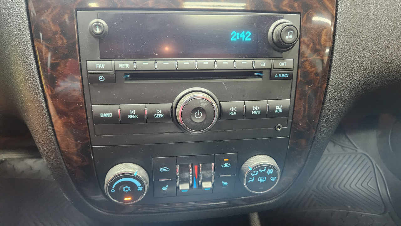 2014 Chevrolet Impala Limited LTZ Fleet photo 4