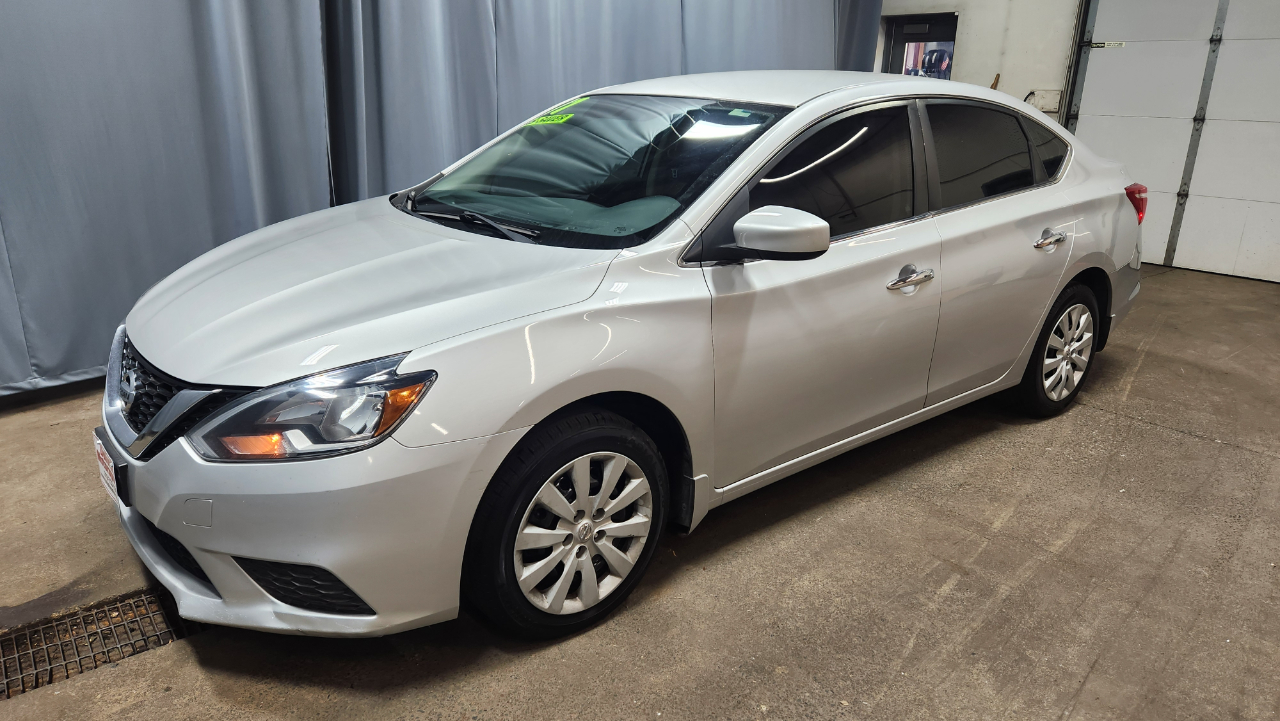 2017 Nissan Sentra SV photo 16