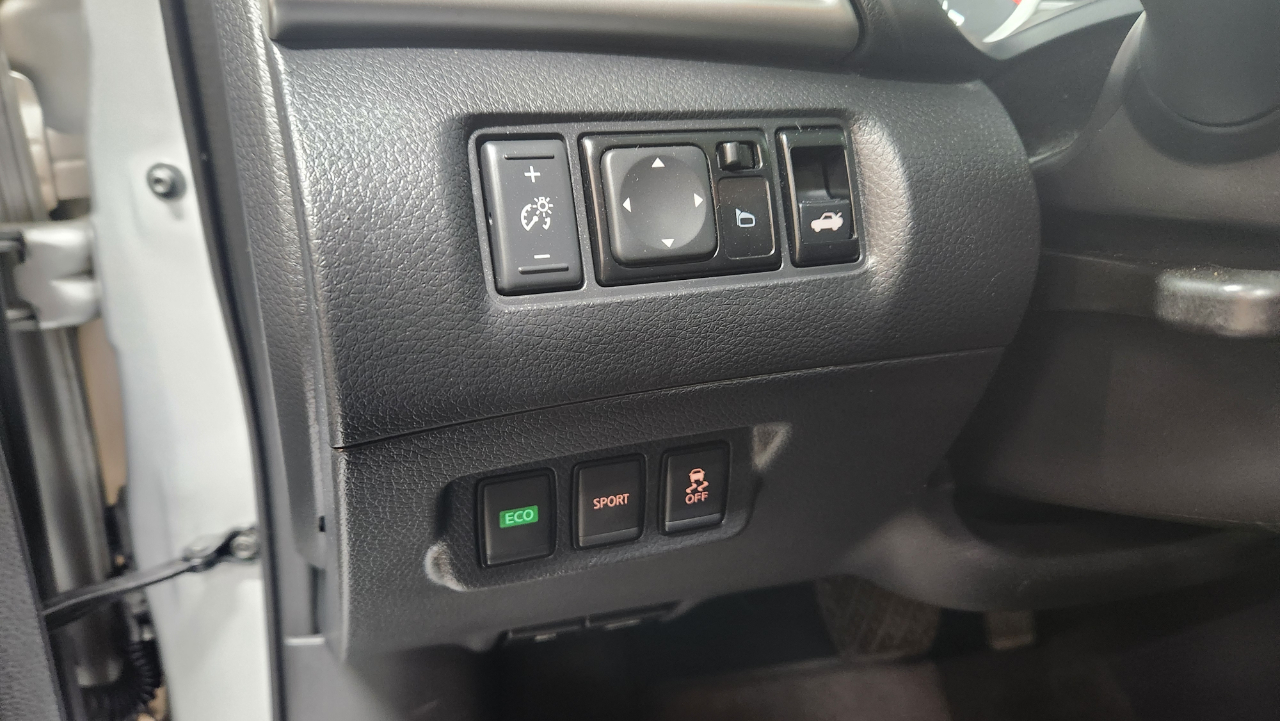 2017 Nissan Sentra SV photo 21