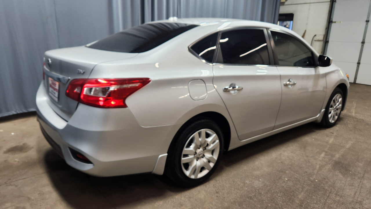 2017 Nissan Sentra SV photo 29