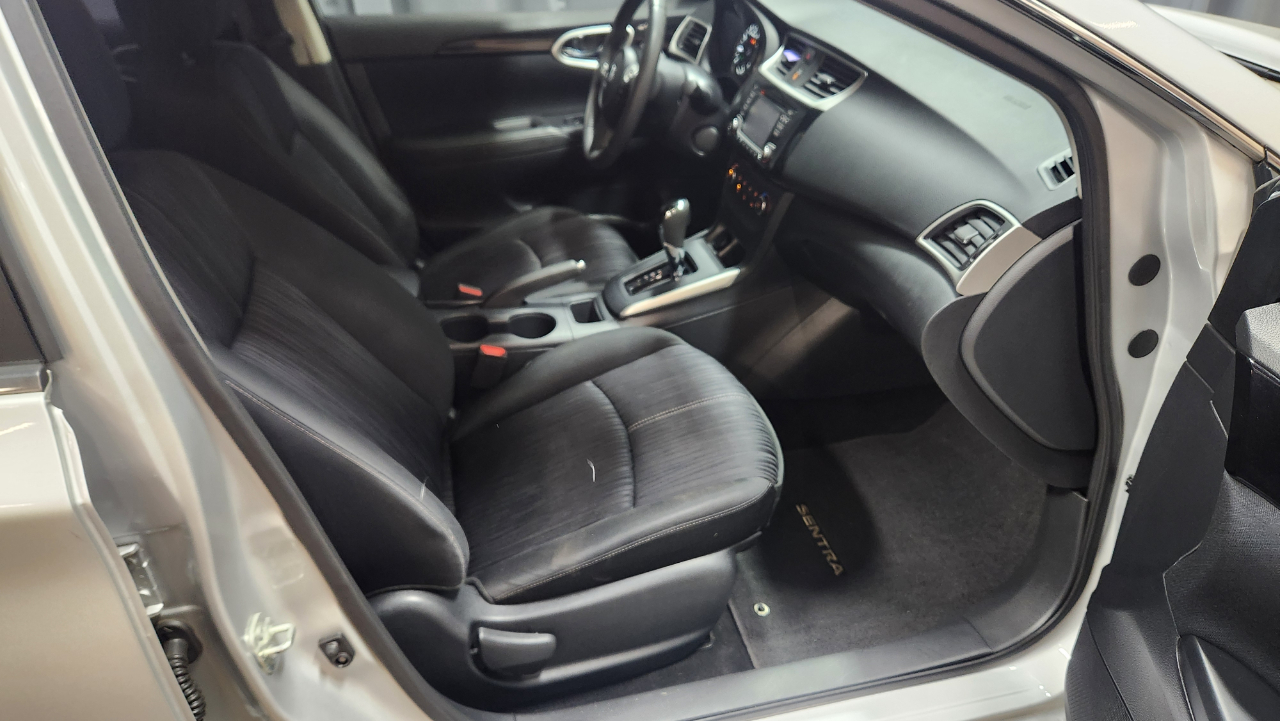 2017 Nissan Sentra SV photo 35