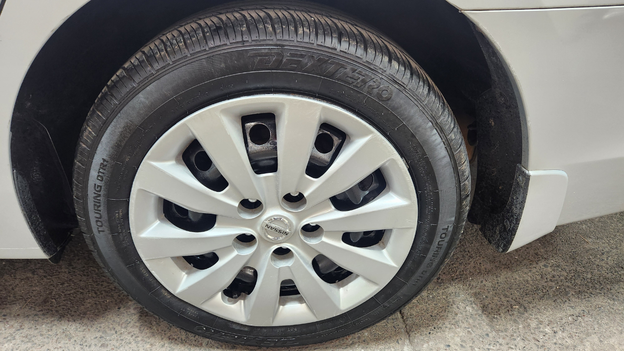 2017 Nissan Sentra SV photo 46