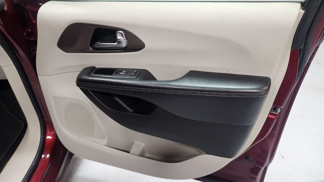 Chrysler Voyager LXI 2021 Chrysler Voyager LXI 2021