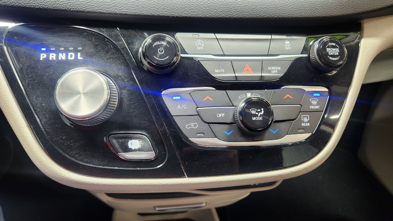 Chrysler Voyager LXI 2021 Chrysler Voyager LXI 2021