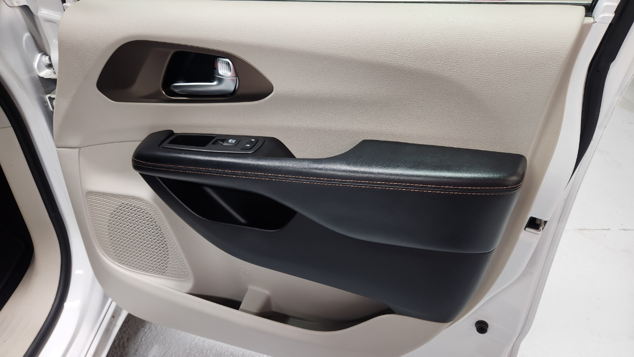 Chrysler Pacifica Touring-L 2019 Chrysler Pacifica Touring-L 2019