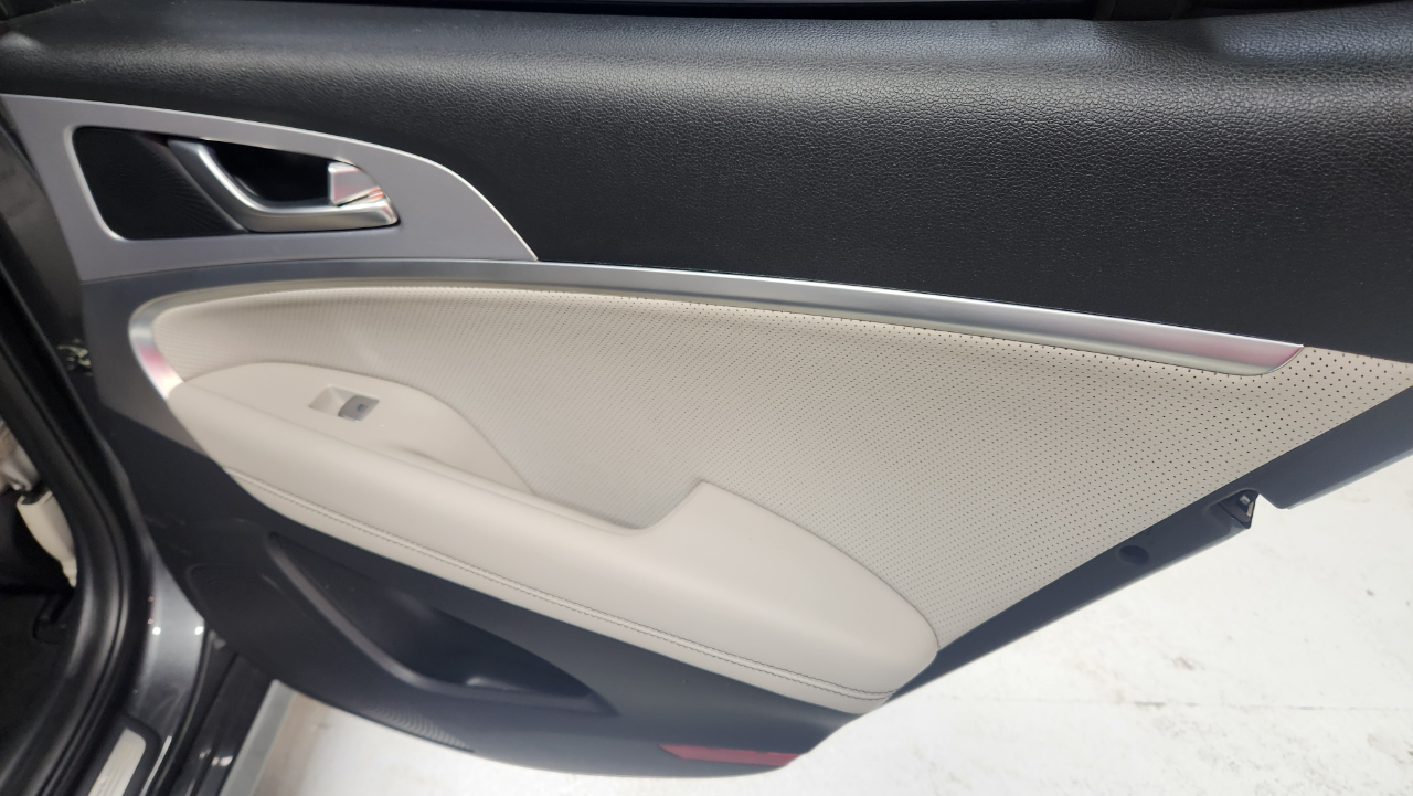 Genesis G70  2019 Genesis G70  2019