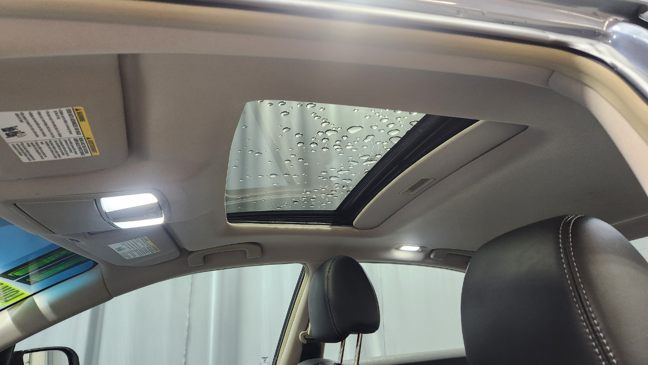 2011 Nissan Maxima SV photo 4