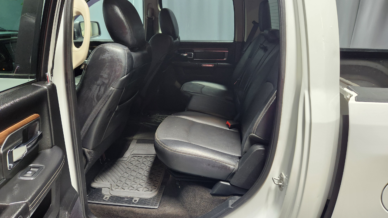 RAM 1500 Laramie Crew Cab SWB 4WD 2017