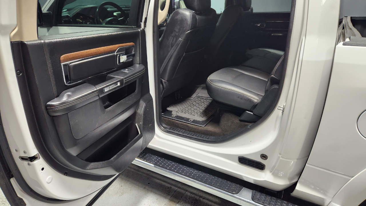 RAM 1500 Laramie Crew Cab SWB 4WD 2017