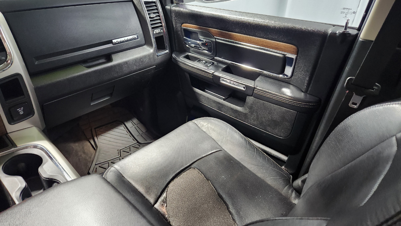 RAM 1500 Laramie Crew Cab SWB 4WD 2017