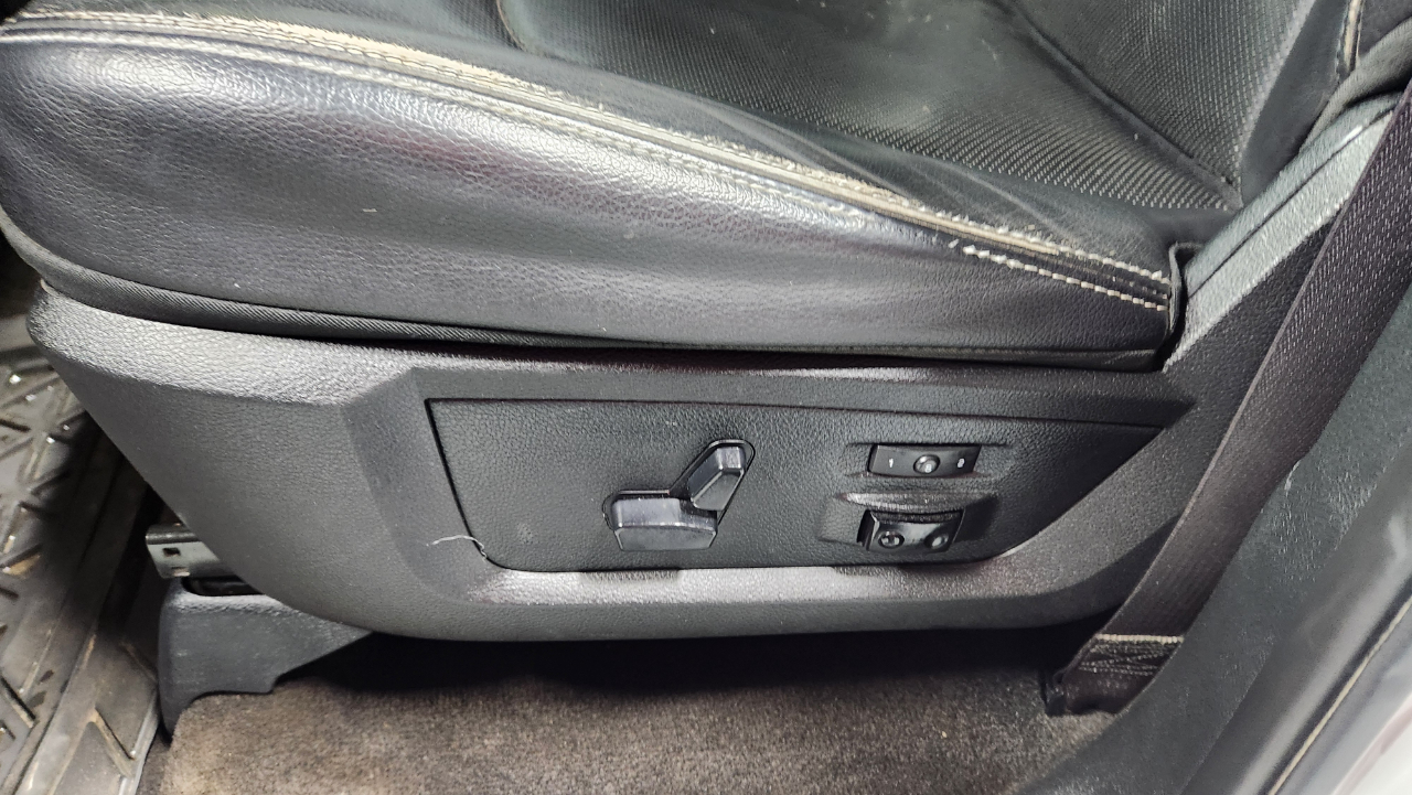 RAM 1500 Laramie Crew Cab SWB 4WD 2017