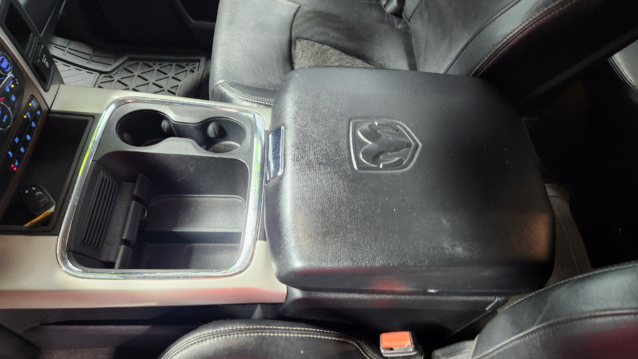 RAM 1500 Laramie Crew Cab SWB 4WD 2017