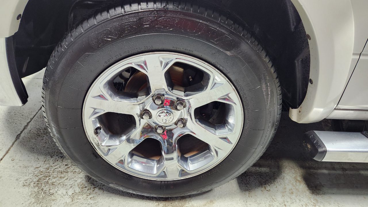 RAM 1500 Laramie Crew Cab SWB 4WD 2017