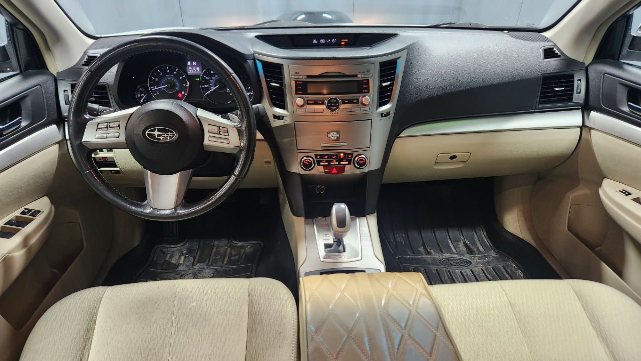 Subaru Outback 2.5i Premium 2011