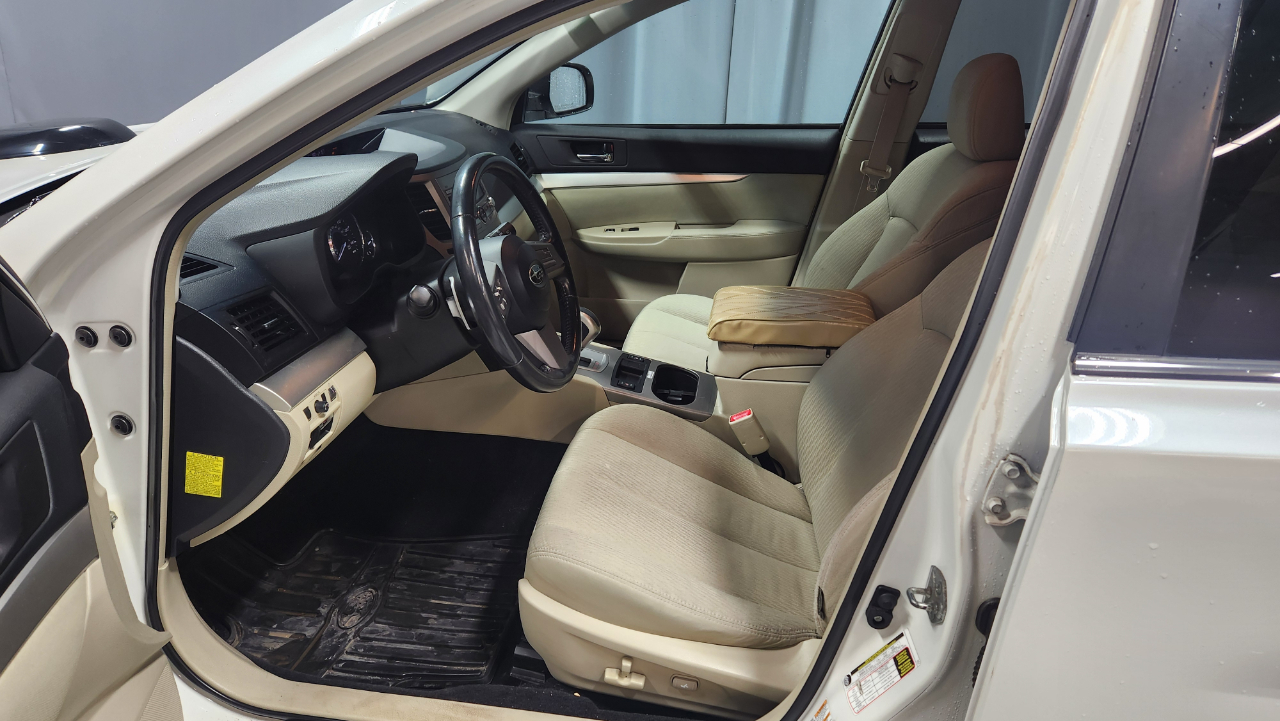 Subaru Outback 2.5i Premium 2011