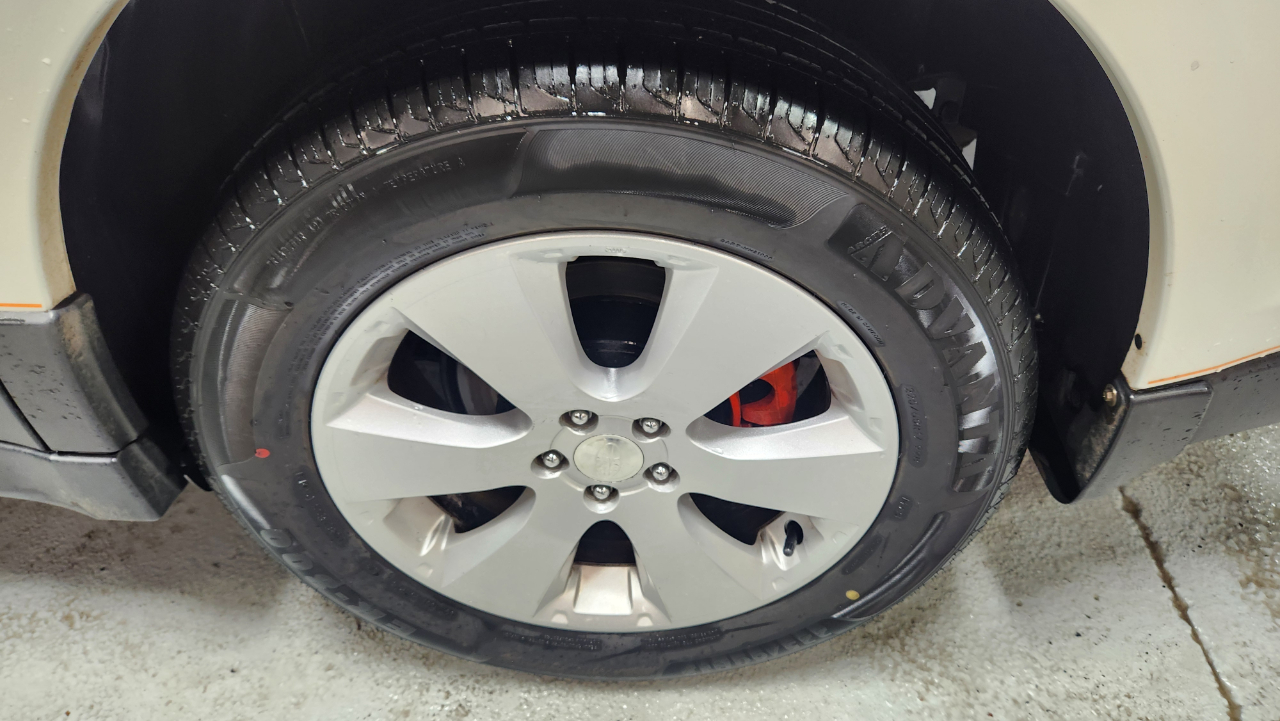 Subaru Outback 2.5i Premium 2011