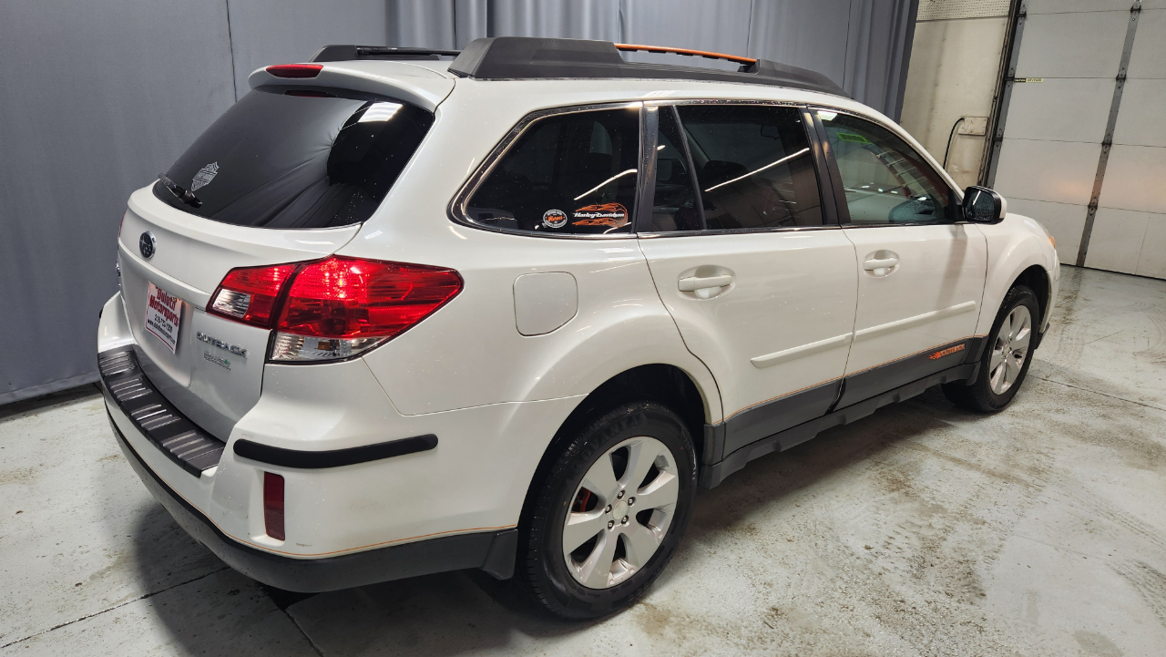 Subaru Outback 2.5i Premium 2011