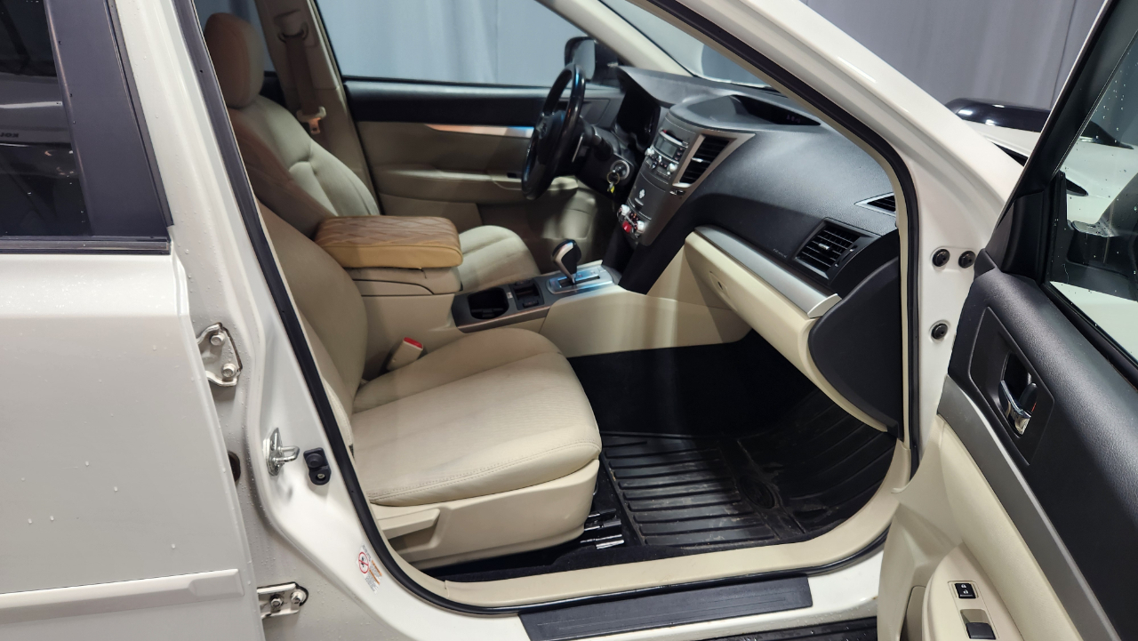 Subaru Outback 2.5i Premium 2011