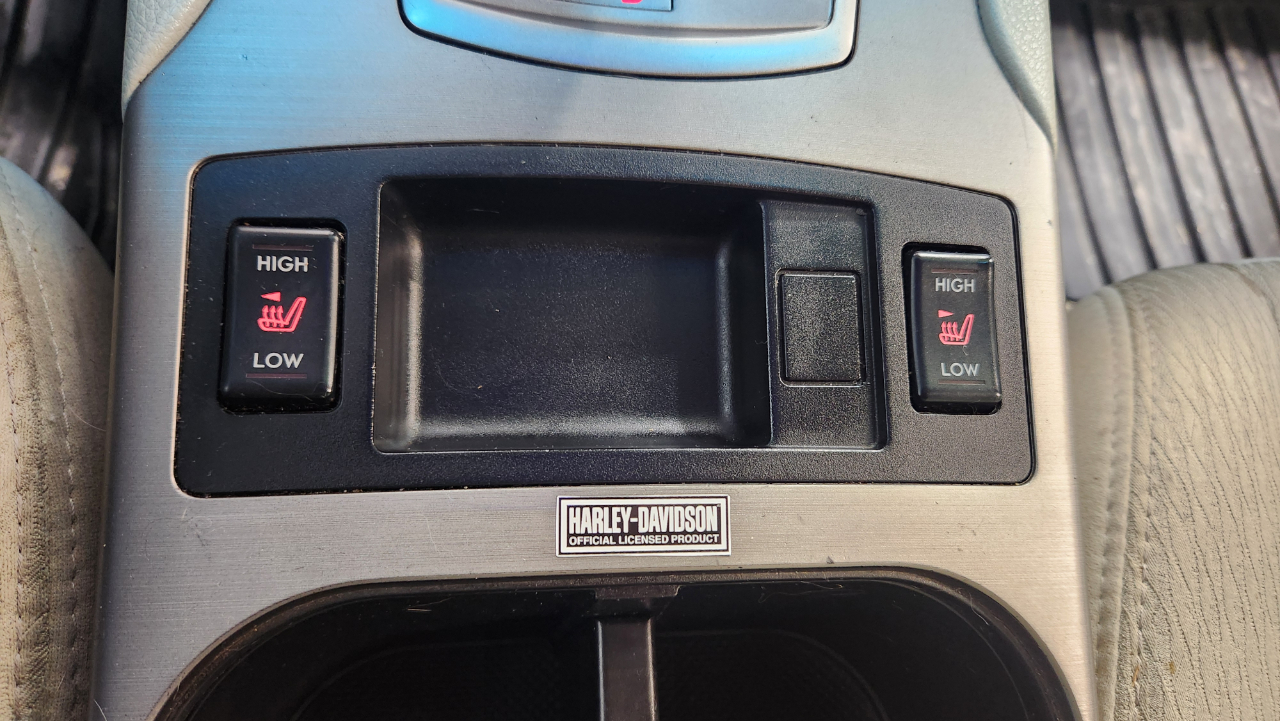 Subaru Outback 2.5i Premium 2011