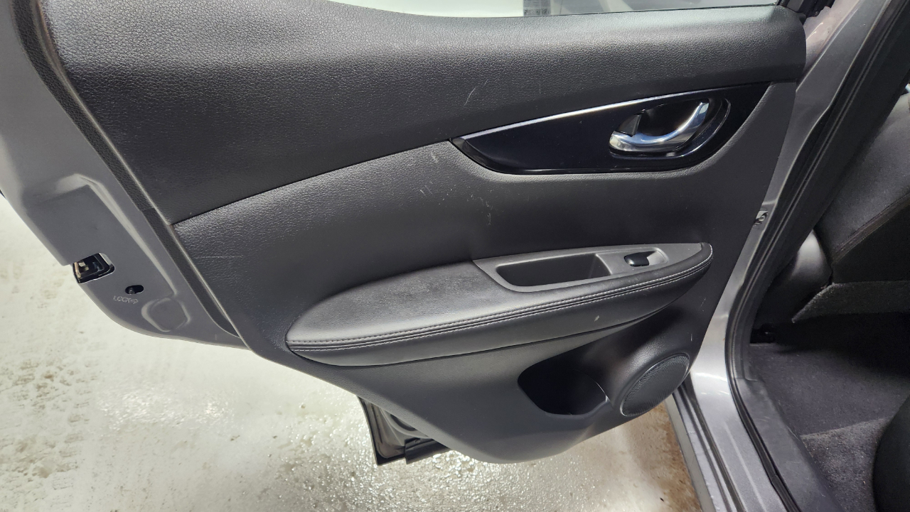 Nissan Rogue Sport SV AWD 2018