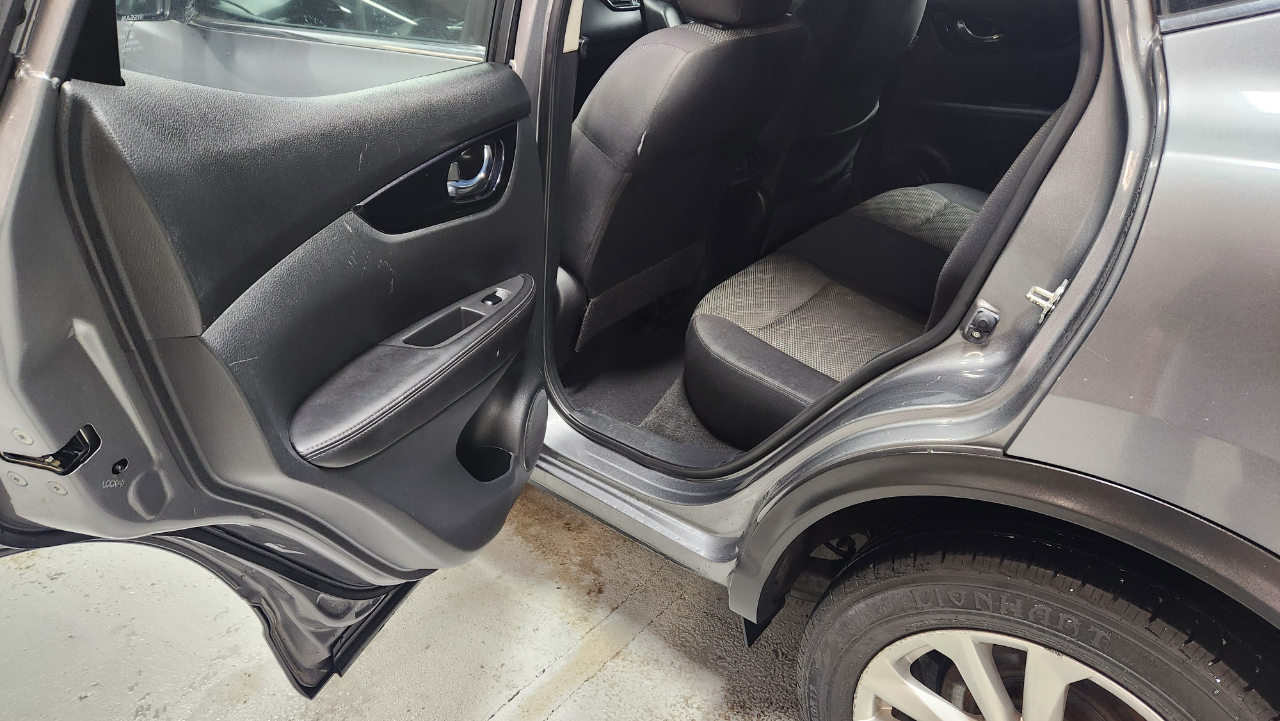 Nissan Rogue Sport SV AWD 2018