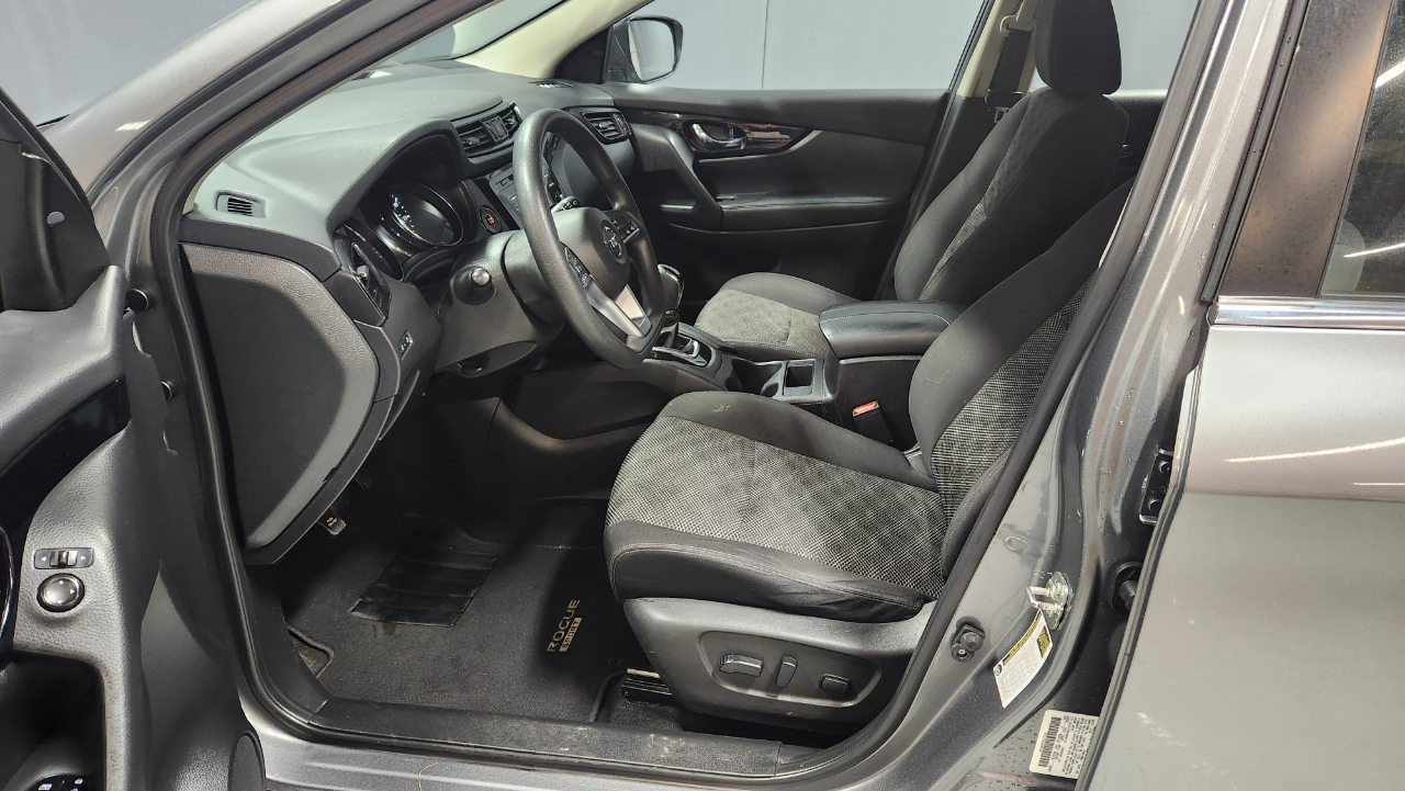 Nissan Rogue Sport SV AWD 2018