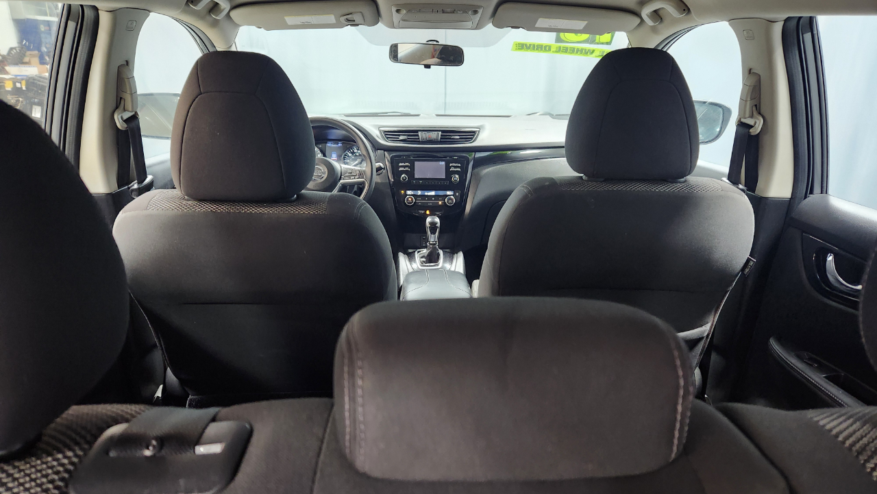 Nissan Rogue Sport SV AWD 2018