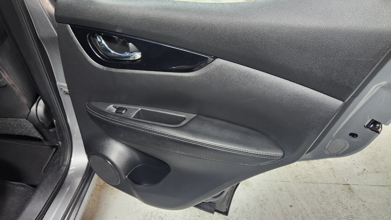 Nissan Rogue Sport SV AWD 2018