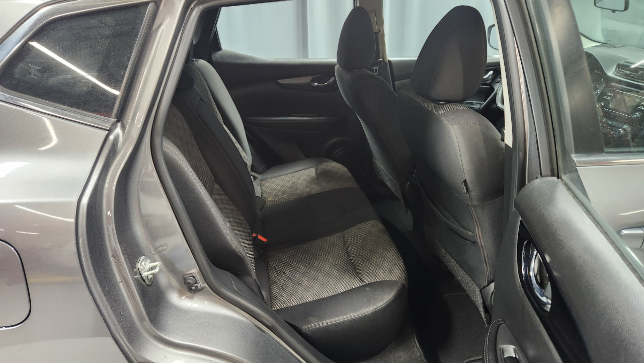 Nissan Rogue Sport SV AWD 2018