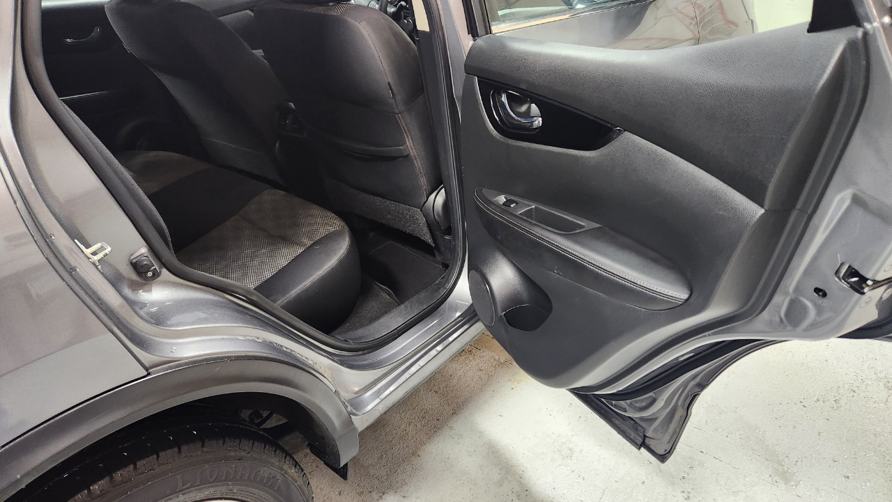 Nissan Rogue Sport SV AWD 2018