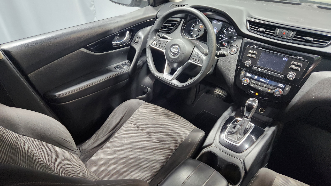 Nissan Rogue Sport SV AWD 2018