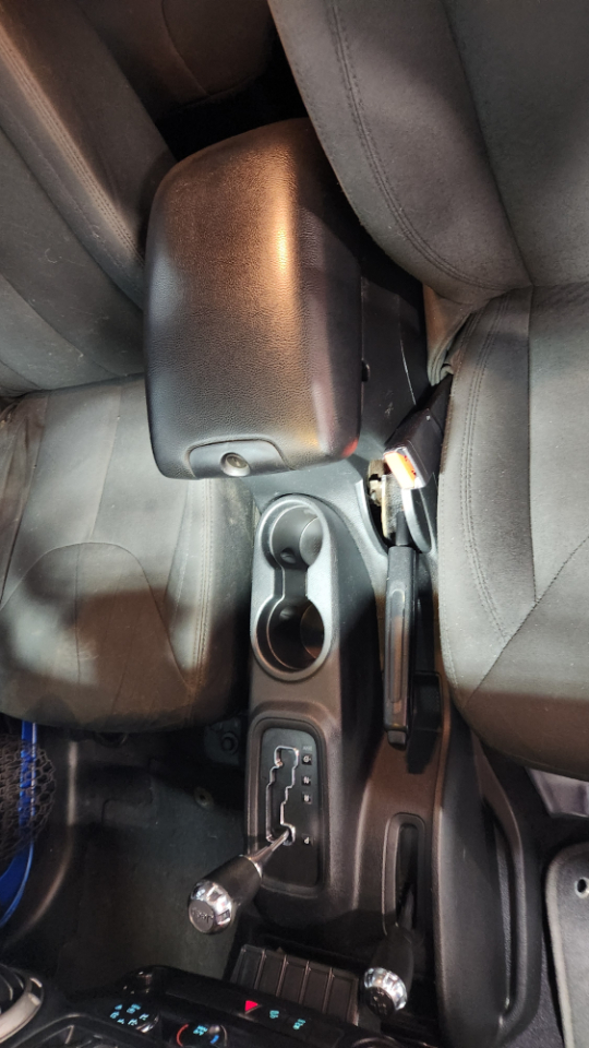 Jeep Wrangler Unlimited Sport 4WD RHD 2016