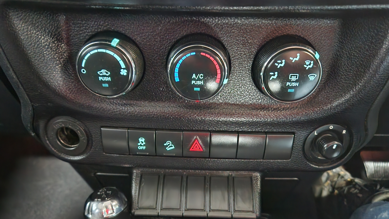 Jeep Wrangler Unlimited Sport 4WD RHD 2016