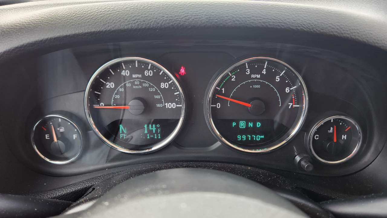 Jeep Wrangler Sahara 4WD 2015