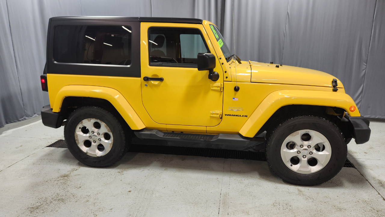 Jeep Wrangler Sahara 4WD 2015