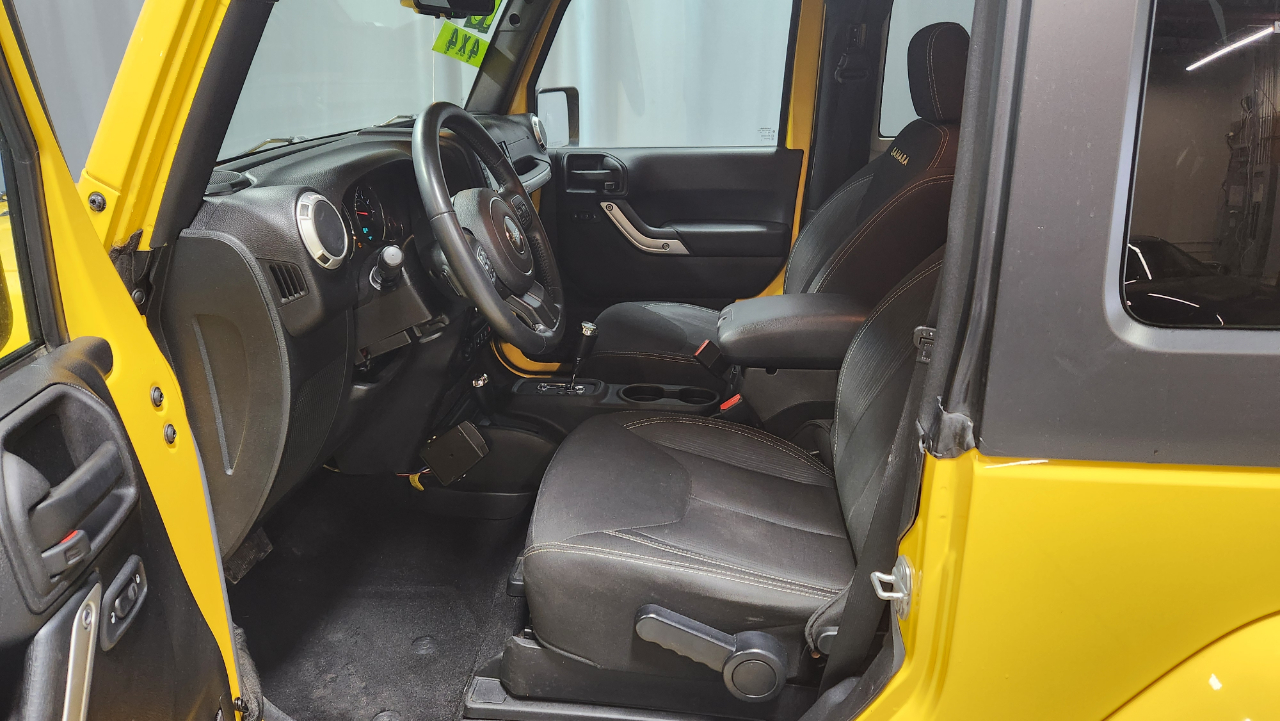 Jeep Wrangler Sahara 4WD 2015