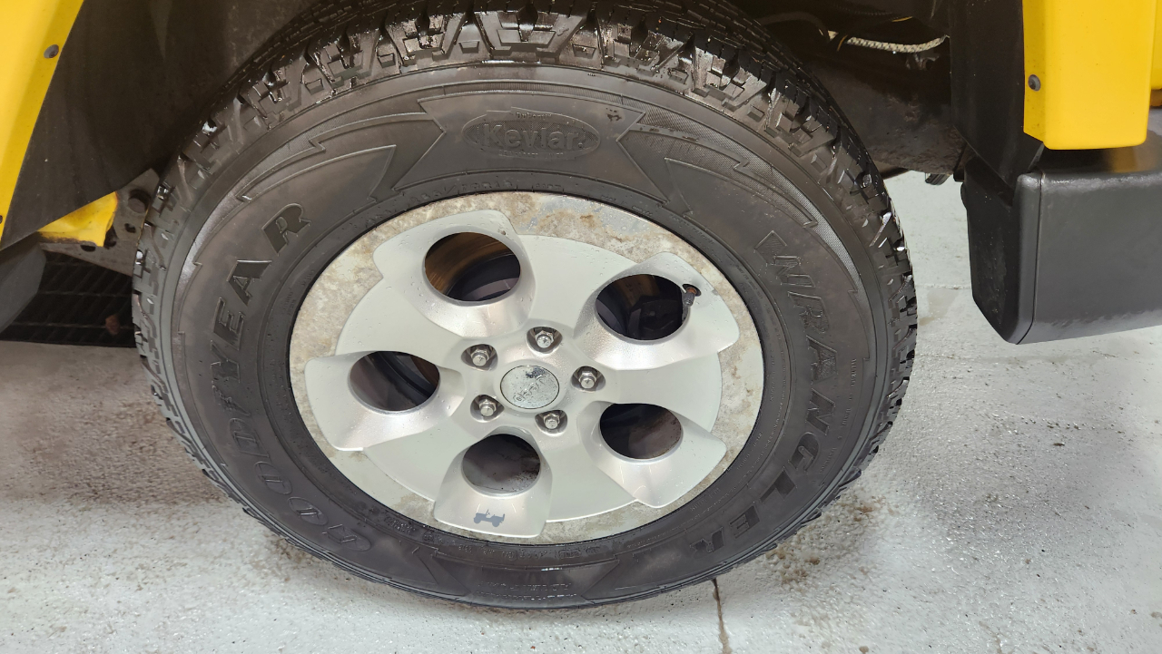 Jeep Wrangler Sahara 4WD 2015