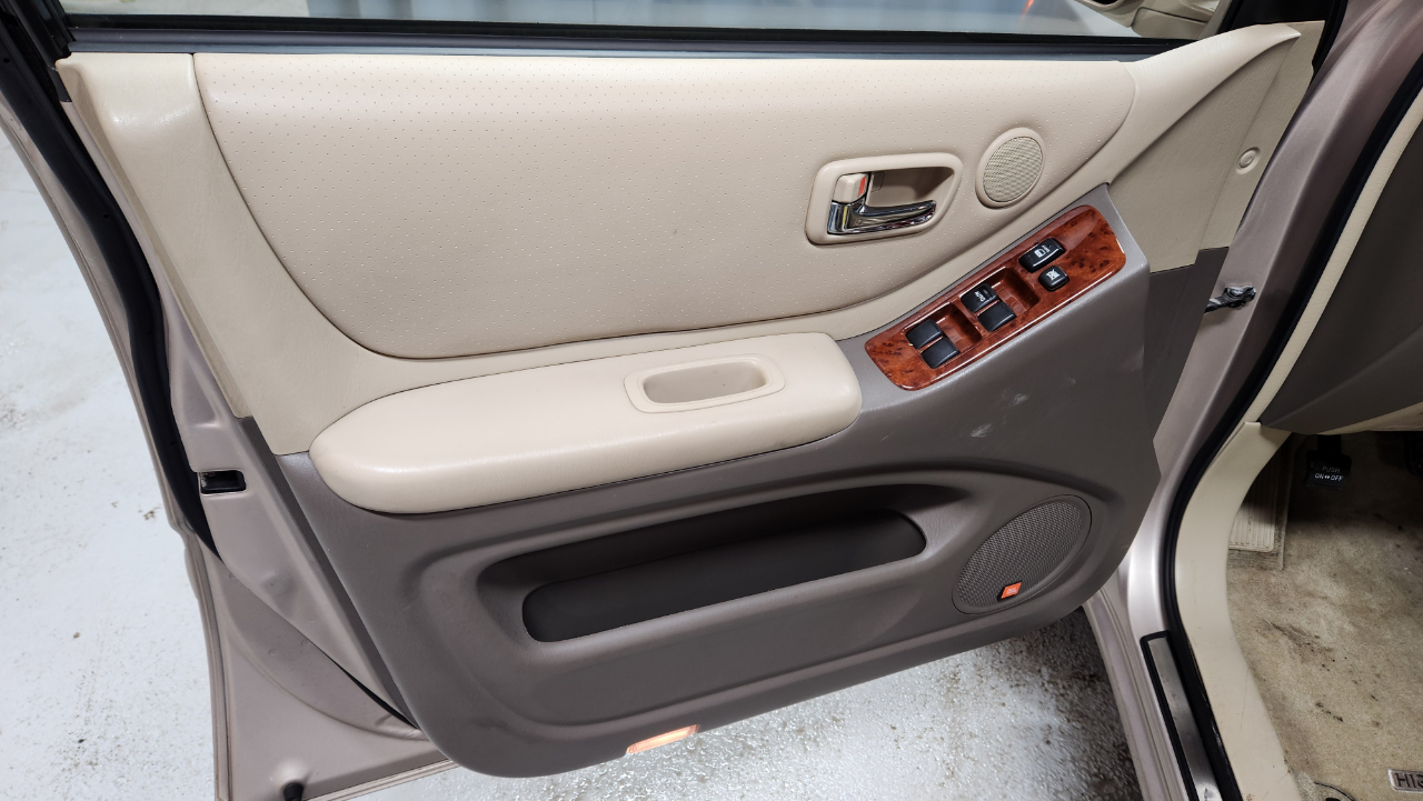 Toyota Highlander Limited V6 4WD 2007