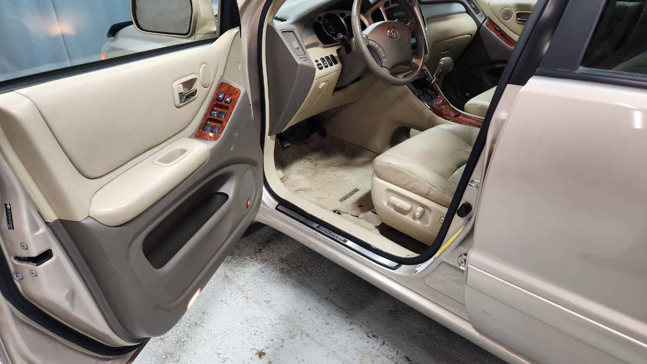 Toyota Highlander Limited V6 4WD 2007