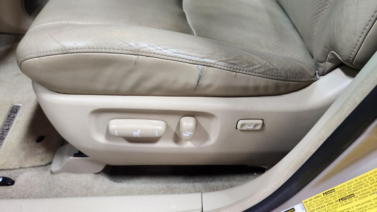 Toyota Highlander Limited V6 4WD 2007