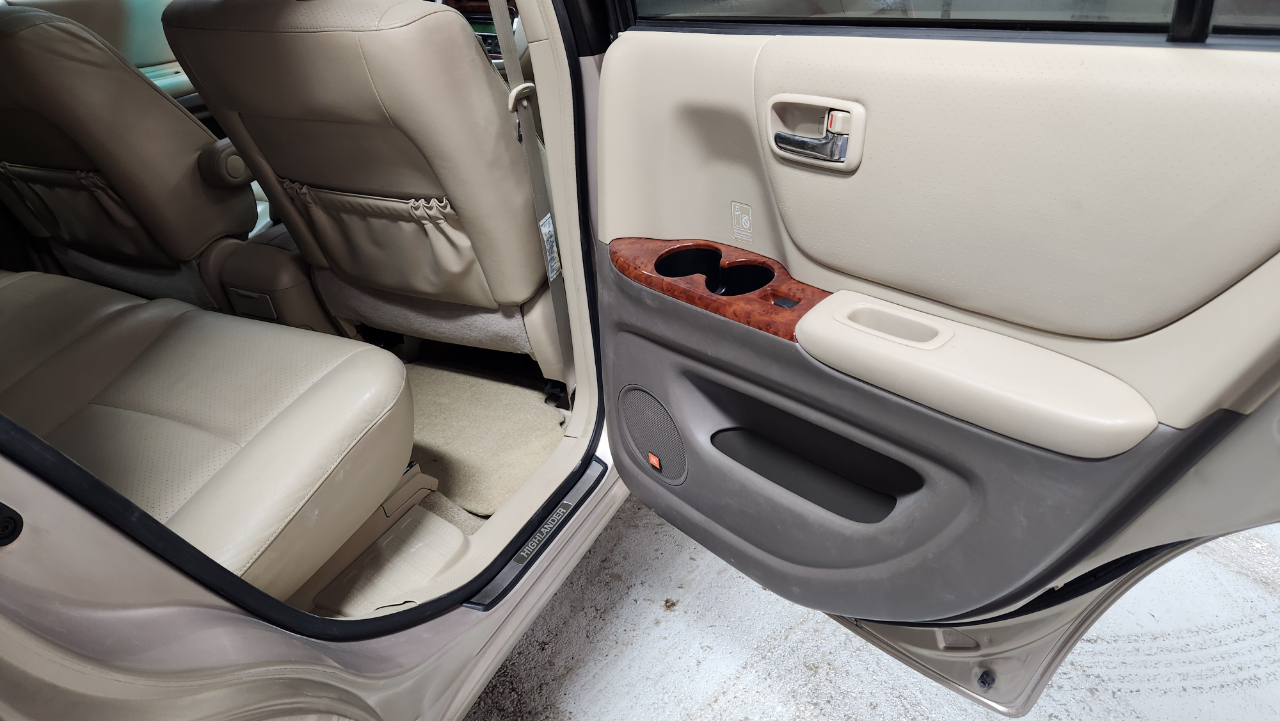 Toyota Highlander Limited V6 4WD 2007