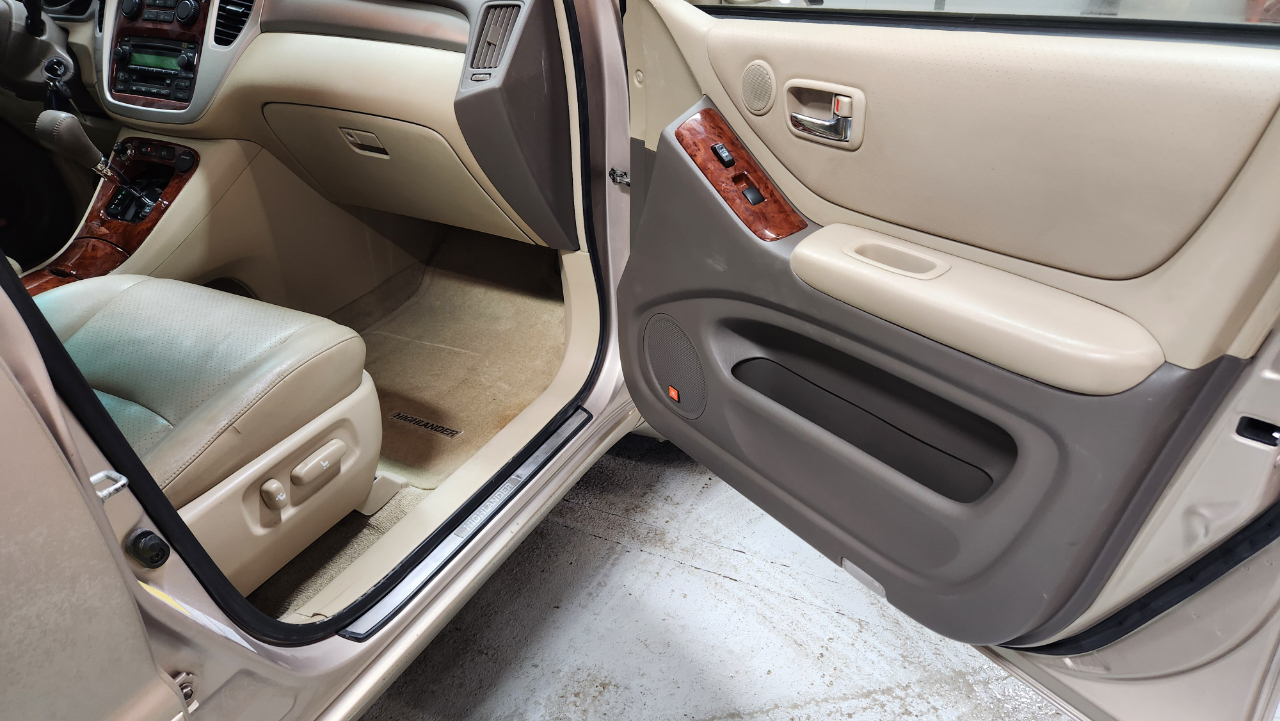 Toyota Highlander Limited V6 4WD 2007