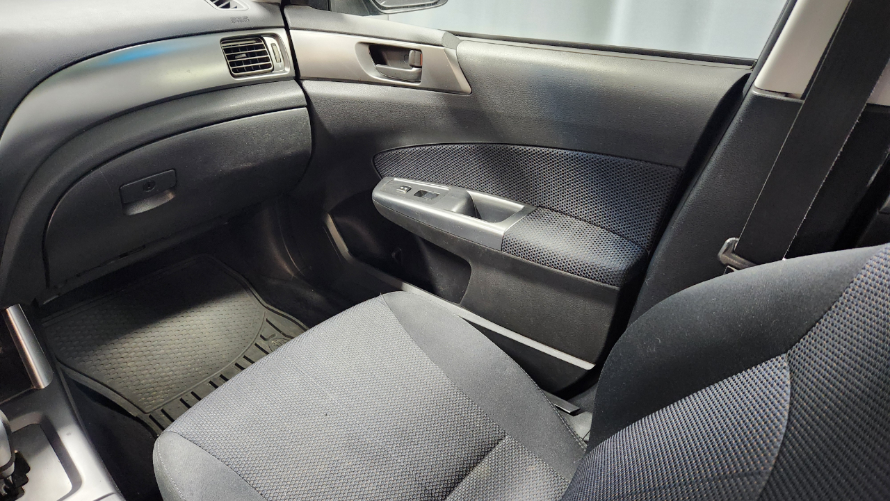 Subaru Forester 2.5X 2013