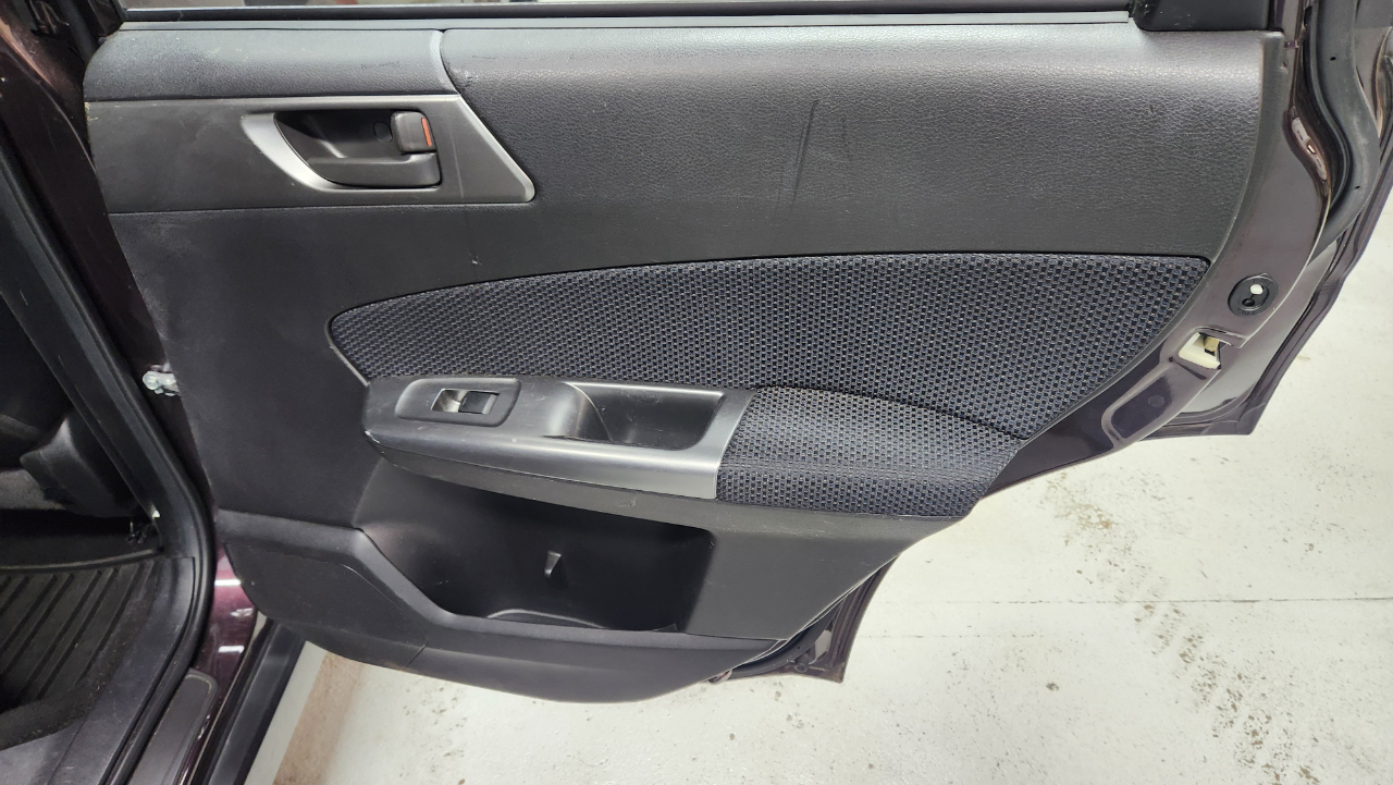 Subaru Forester 2.5X 2013