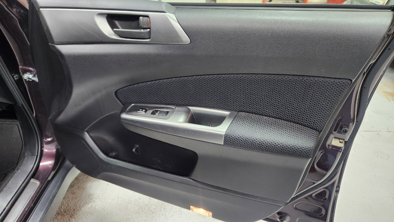 Subaru Forester 2.5X 2013