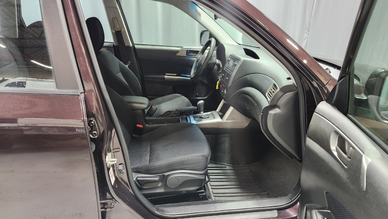 Subaru Forester 2.5X 2013