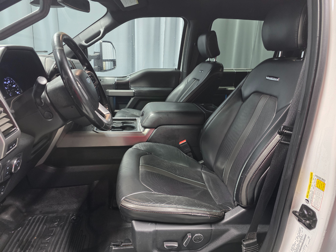 Ford F-350 SD Platinum Crew Cab Long Box 4WD 2019