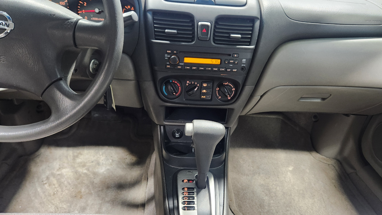 Nissan Sentra 1.8 S 2004